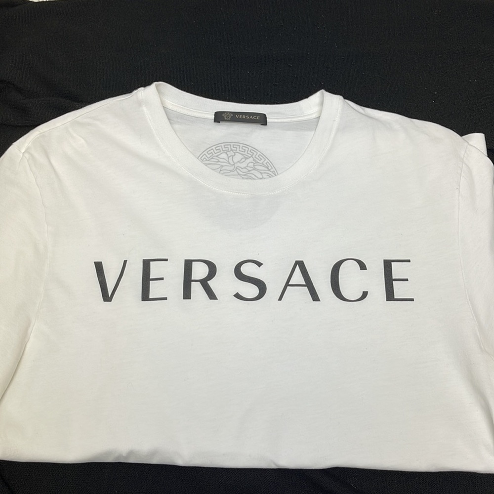 Versace logo crew neck shirt size XL